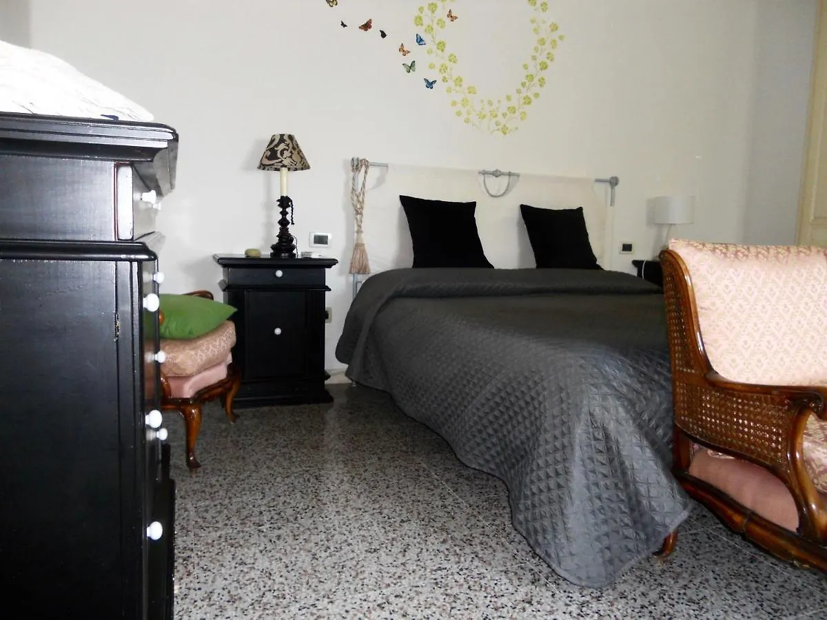Villa Lucrezia - Dimora In Suvereto Suites&Apartments